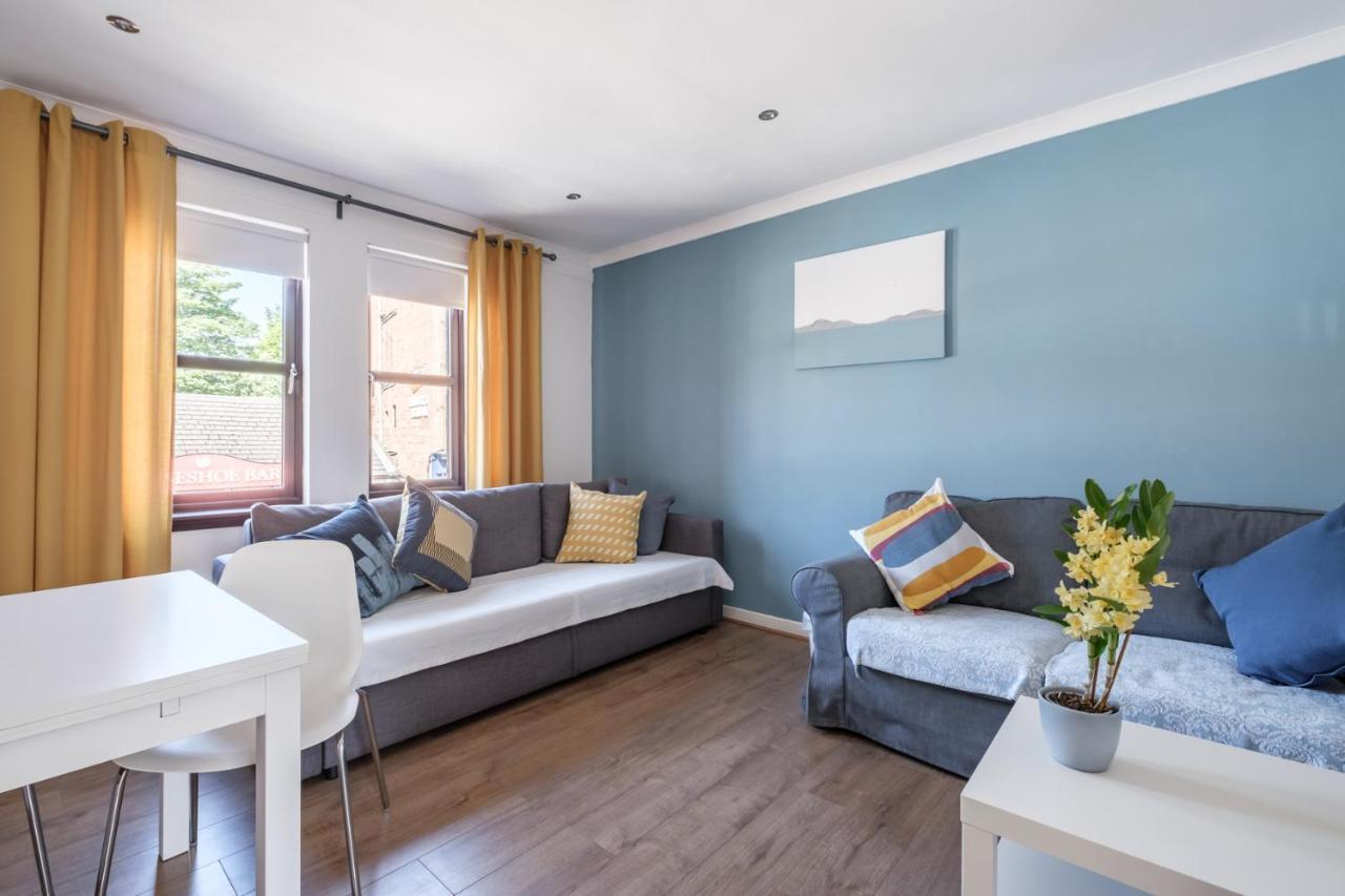 The Douglas - Spacious 2 Bed Apartment In Uddingston Bagian luar foto